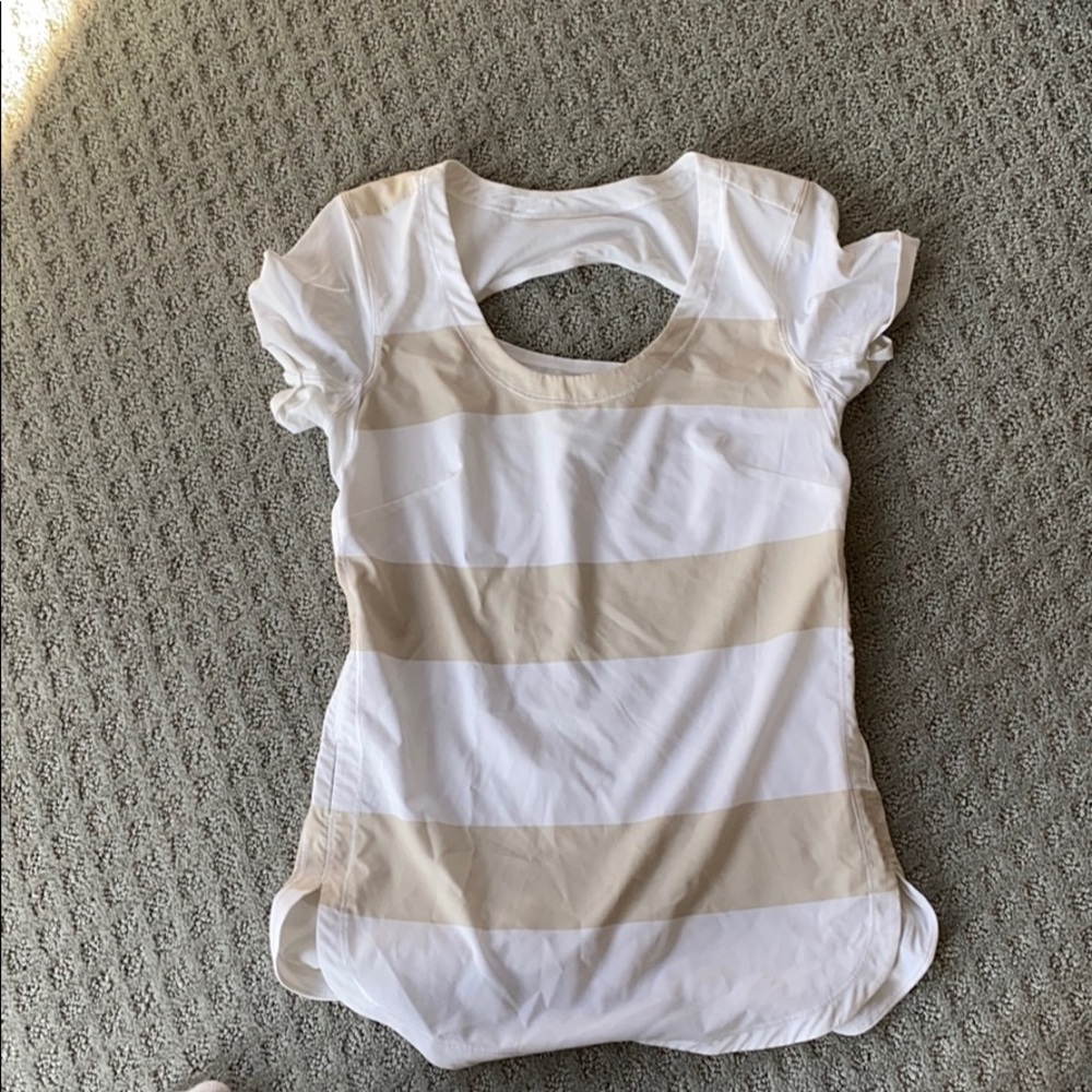 lulu lemon short sleeve shirt